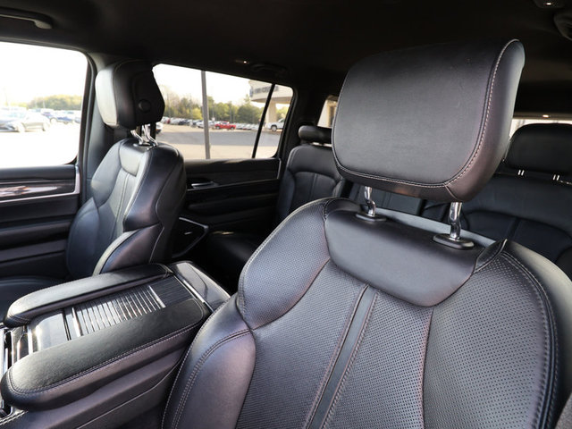 2022 Jeep Wagoneer Series III 4WD