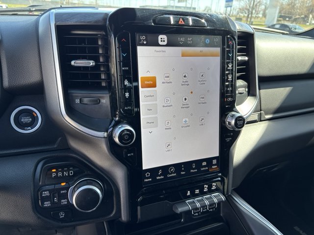 2024 Ram 1500 Big Horn 4WD 5ft7 Box