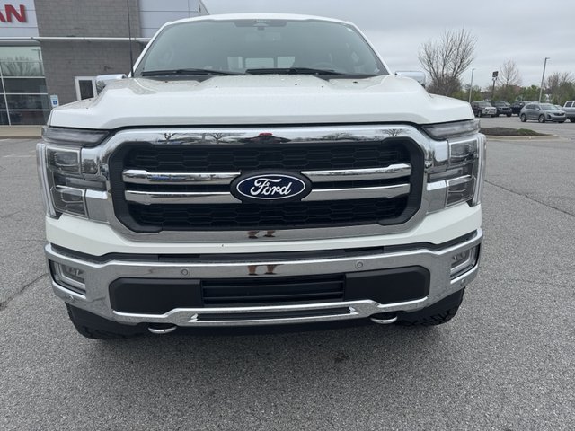 2024 Ford F-150 Lariat 4WD 5.5ft Box