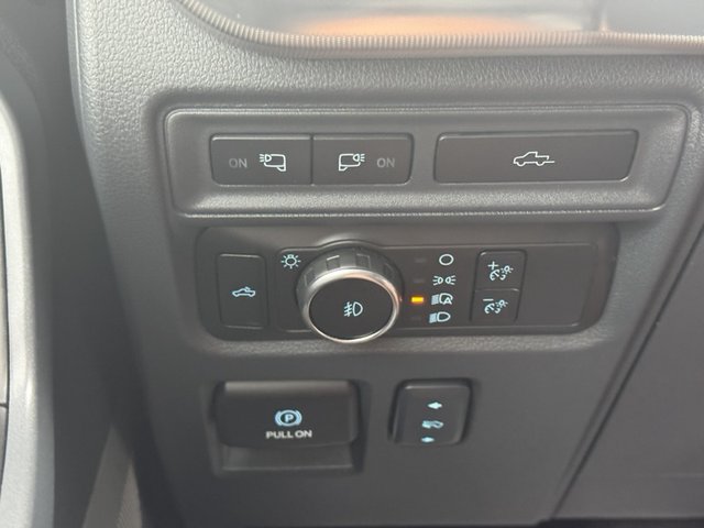 2024 Ford F-150 Lariat 4WD 5.5ft Box