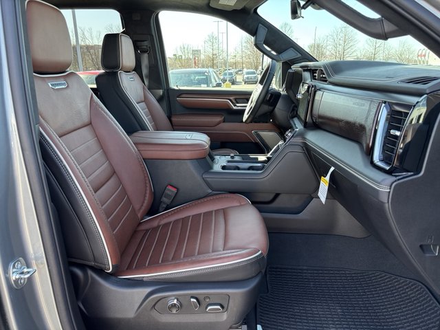 2025 GMC Sierra 3500HD Denali Ultimate 4WD 159WB