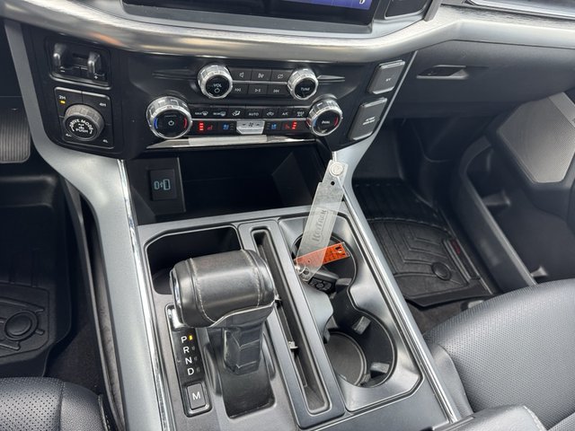 2022 Ford F-150 Lariat 4WD 5.5ft Box