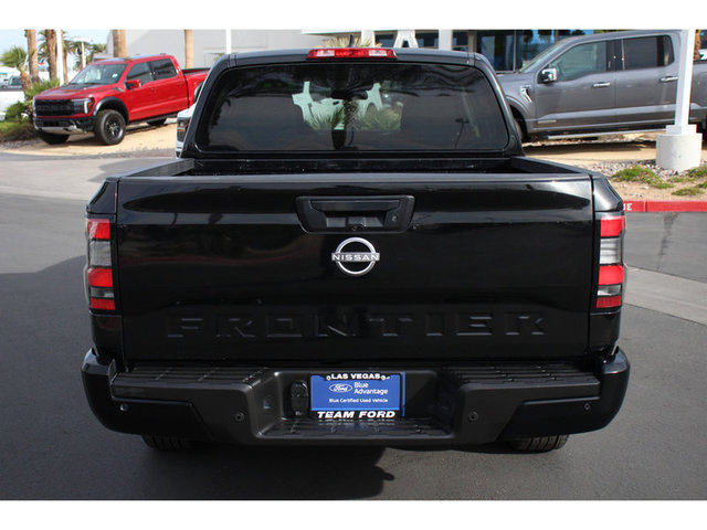 2022 Nissan Frontier S 2WD