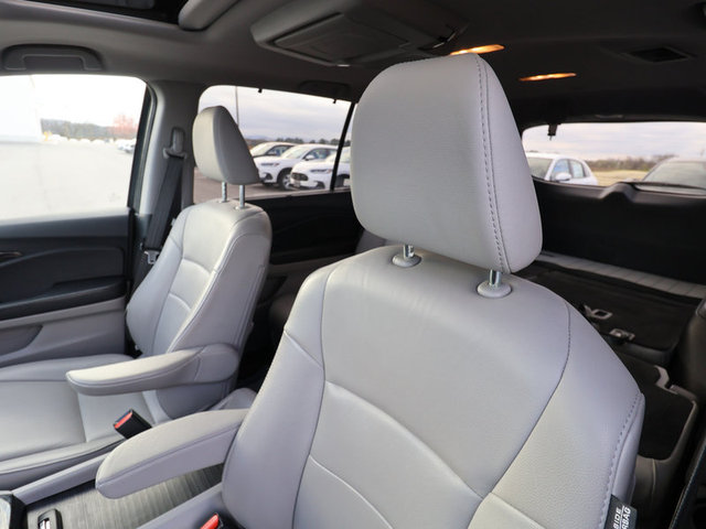 2019 Honda Pilot Touring 8-Passenger 2WD