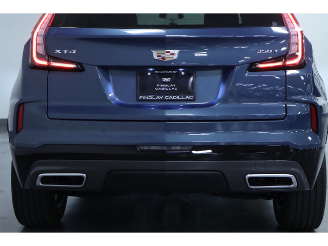 2025 Cadillac XT4 Sport FWD