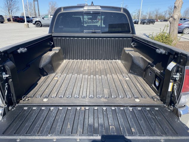 2022 Toyota Tacoma TRD Sport 4WD 5ft Bed