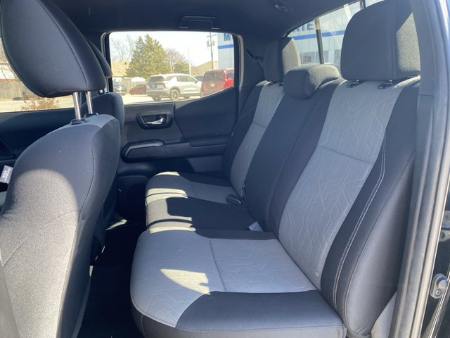 2022 Toyota Tacoma TRD Sport 4WD 5ft Bed