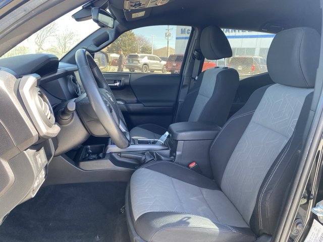 2022 Toyota Tacoma TRD Sport 4WD 5ft Bed