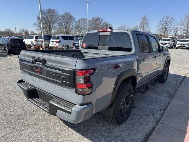 2025 Nissan Frontier PRO-4X 4WD