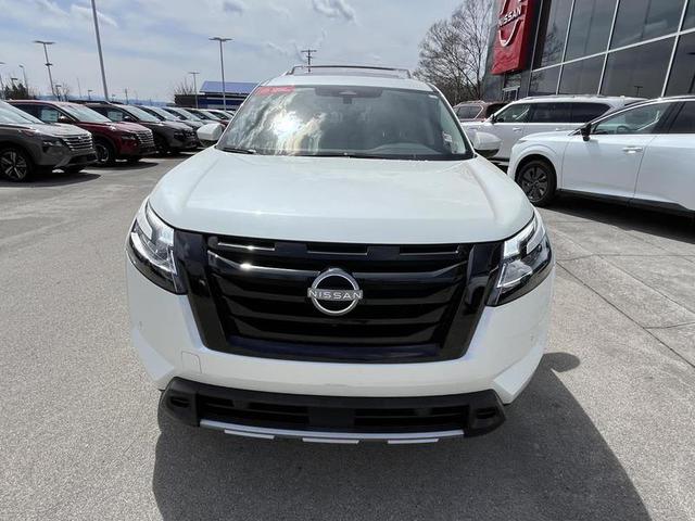 2024 Nissan Pathfinder SL 4WD