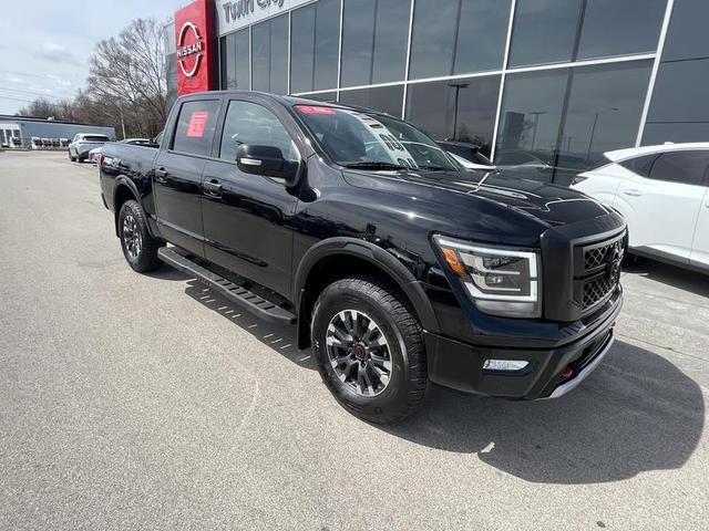 2024 Nissan Titan PRO-4X 4WD