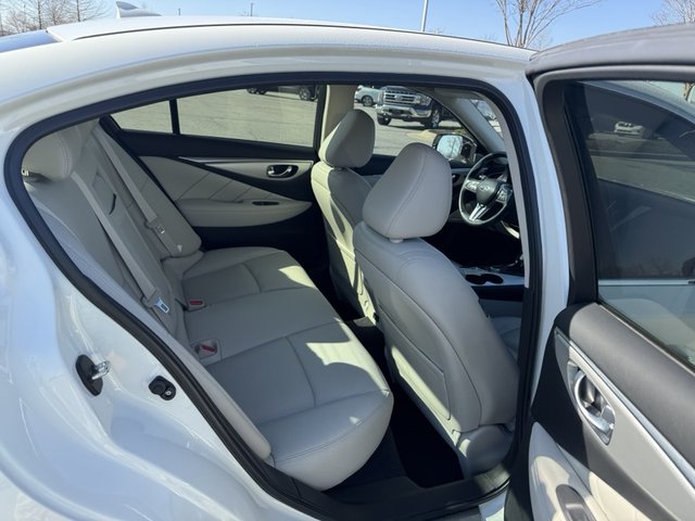 2022 INFINITI Q50 LUXE RWD