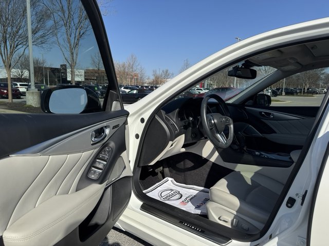 2022 INFINITI Q50 LUXE RWD