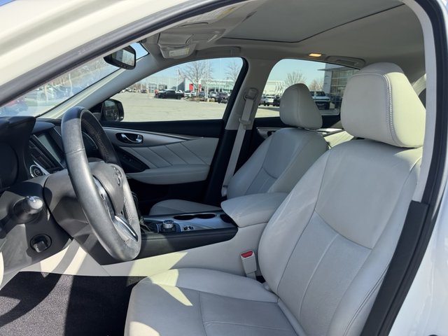 2022 INFINITI Q50 LUXE RWD