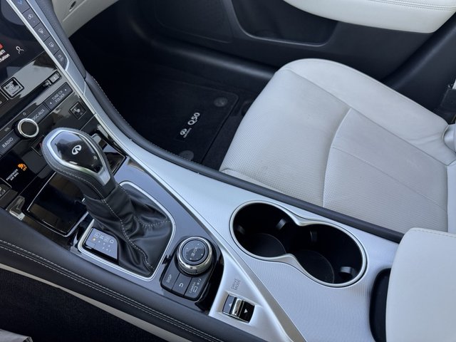 2022 INFINITI Q50 LUXE RWD