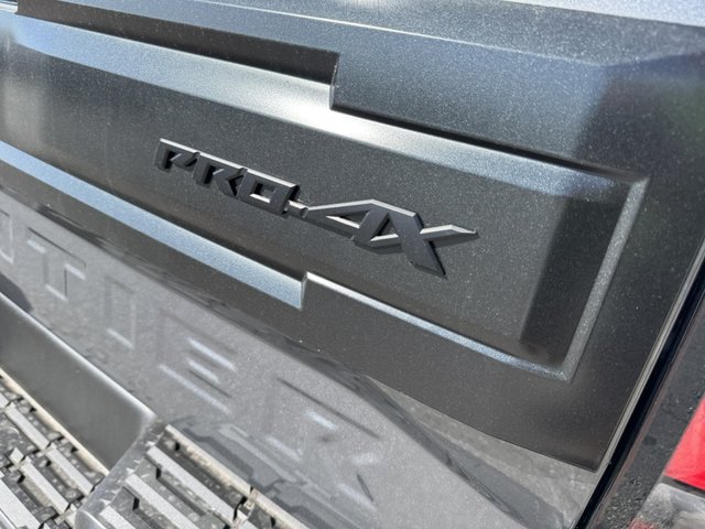 2025 Nissan Frontier PRO-4X 4WD