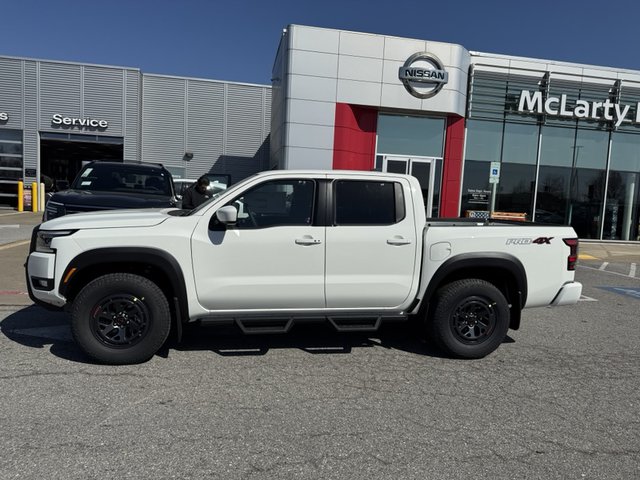 2025 Nissan Frontier PRO-4X 4WD
