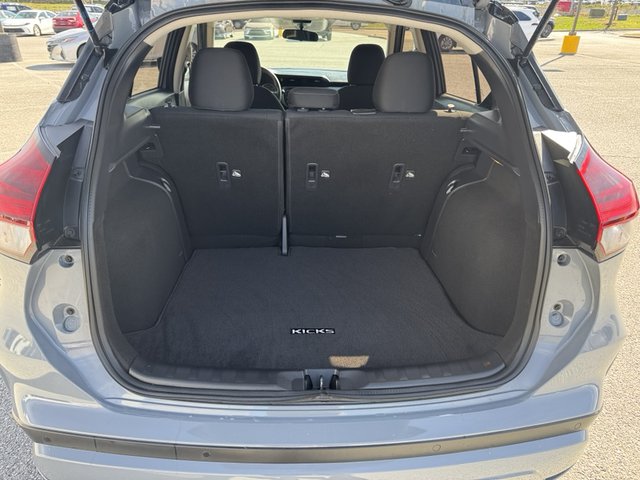 2023 Nissan Kicks SV FWD