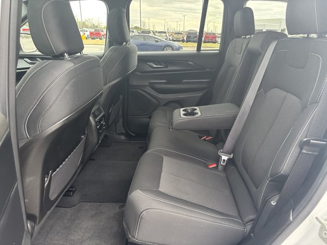 2024 Jeep Grand Cherokee Laredo X 4WD