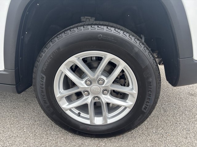 2024 Jeep Grand Cherokee Laredo X 4WD