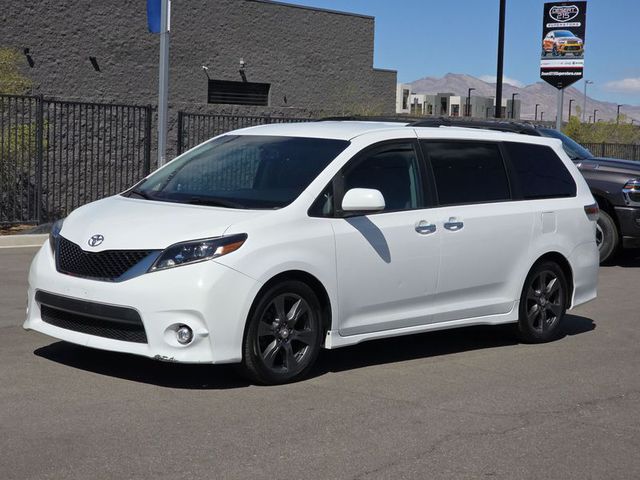 2017 Toyota Sienna SE FWD