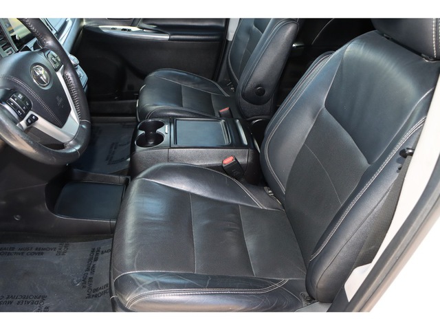 2017 Toyota Sienna SE FWD