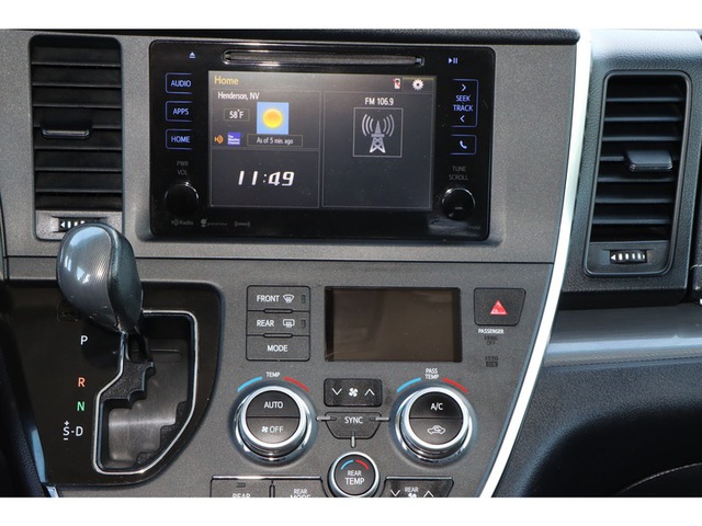 2017 Toyota Sienna SE FWD
