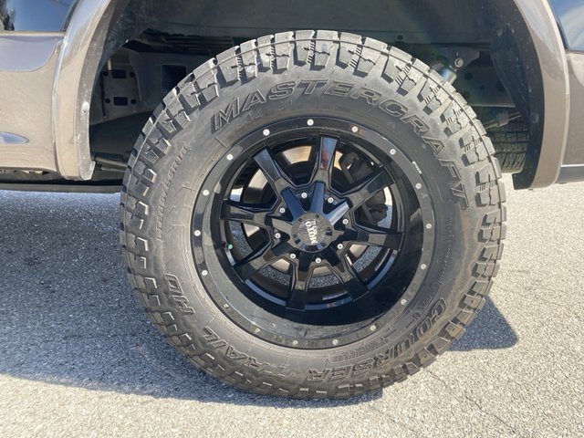2017 Ford F-150 Lariat 4WD 5.5ft Box