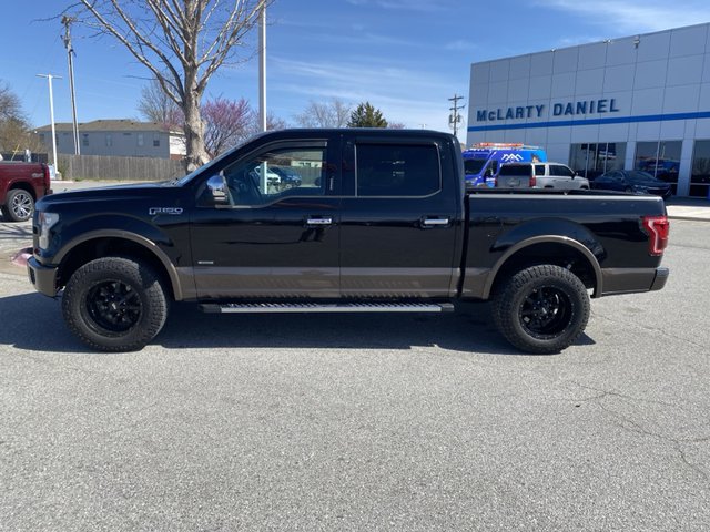 2017 Ford F-150 Lariat 4WD 5.5ft Box