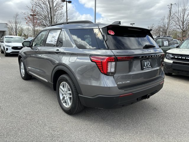 2025 Ford Explorer Active RWD