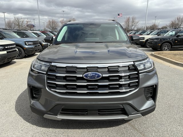 2025 Ford Explorer Active RWD