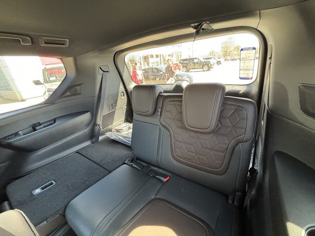 2025 Nissan Armada Platinum 4WD