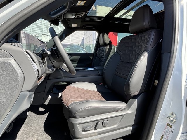 2025 Nissan Armada Platinum 4WD