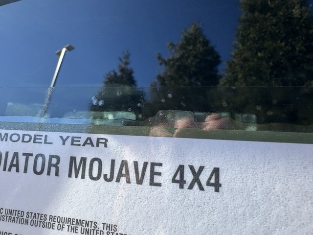 2025 Jeep Gladiator Mojave 4WD