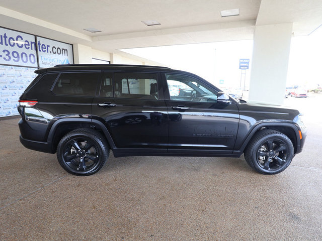 2022 Jeep Grand Cherokee Altitude 4WD L