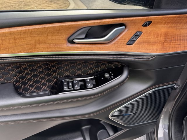 2023 Jeep Grand Cherokee Summit Reserve 4WD L