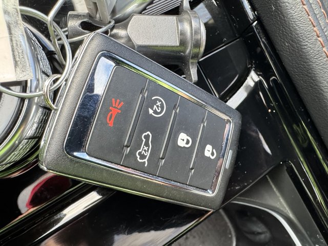 2023 Jeep Grand Cherokee Summit Reserve 4WD L