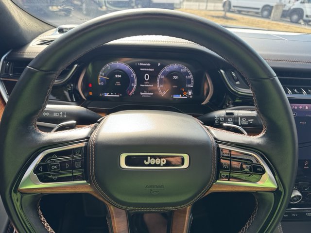 2023 Jeep Grand Cherokee Summit Reserve 4WD L