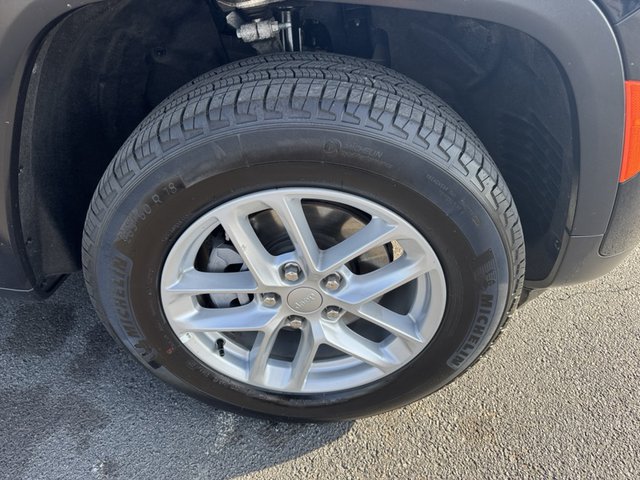 2024 Jeep Grand Cherokee Laredo X 4WD
