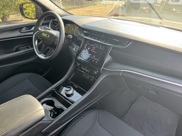 2024 Jeep Grand Cherokee Laredo X 4WD