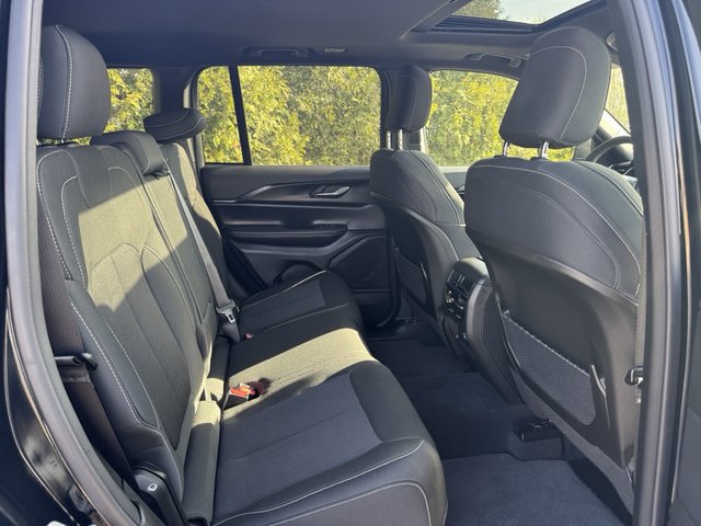 2024 Jeep Grand Cherokee Laredo X 4WD