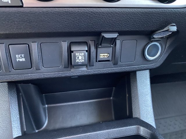 2021 Toyota Tacoma SR5 4WD 5ft Bed