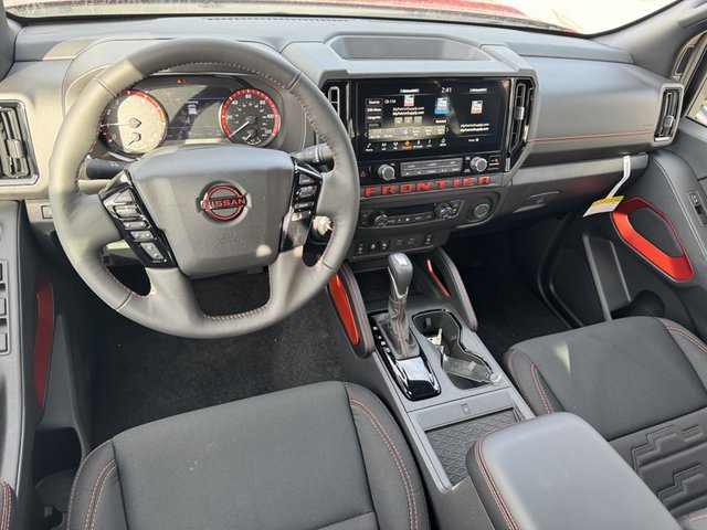 2025 Nissan Frontier PRO-4X 4WD