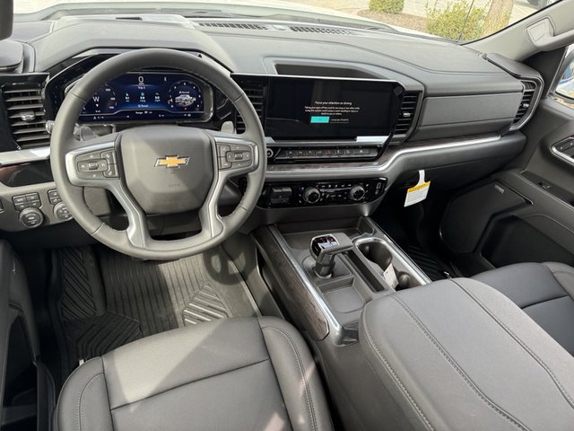 2025 Chevrolet Silverado 1500 LTZ 4WD 147WB