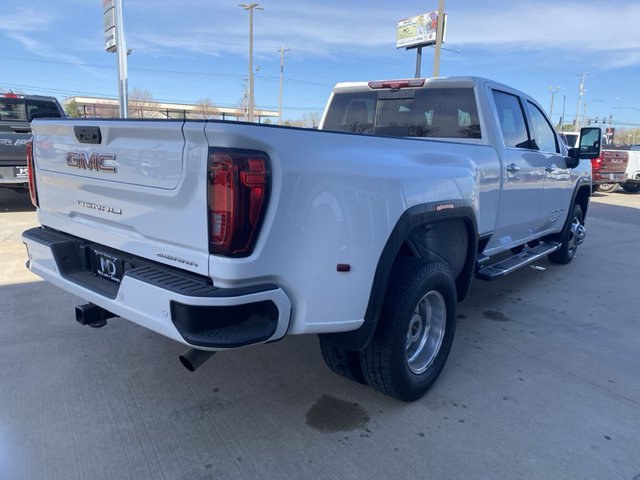 2023 GMC Sierra 3500HD Denali 4WD 172WB