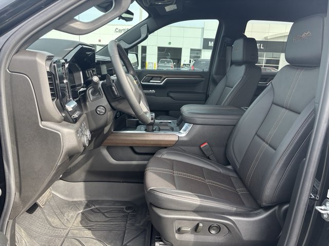 2024 Chevrolet Silverado 1500 High Country 4WD 147WB