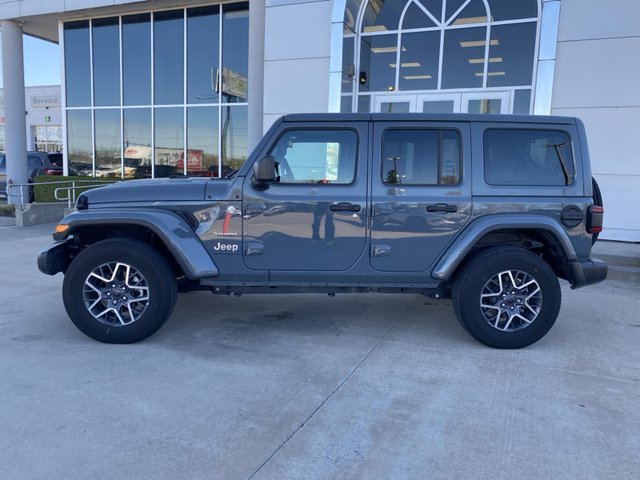 2024 Jeep Wrangler Sahara 4WD