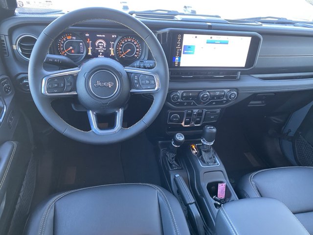 2024 Jeep Wrangler Sahara 4WD