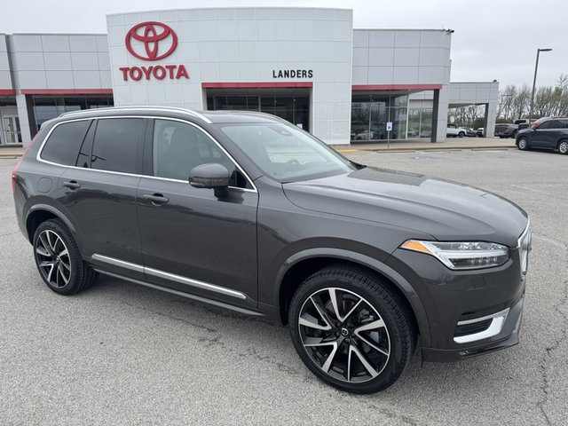 2024 Volvo XC90 Ultimate Bright Theme