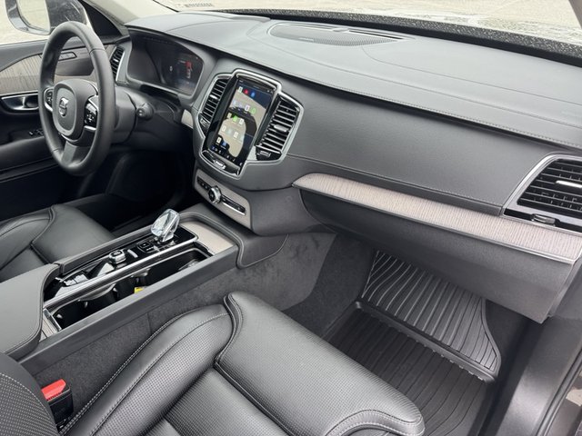 2024 Volvo XC90 Ultimate Bright Theme